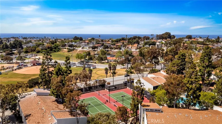 631 S Prospect Ave 204, Redondo Beach, California 90277