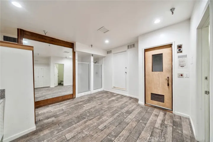 631 S Prospect Ave 204, Redondo Beach, California 90277