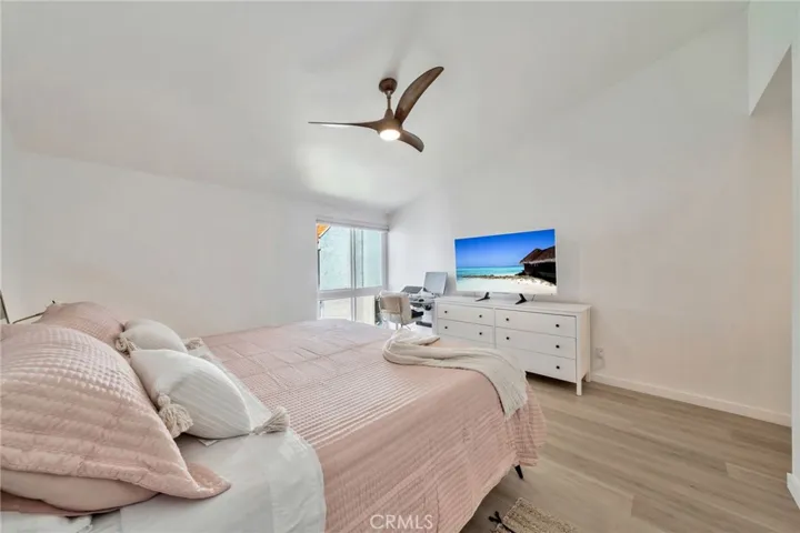 631 S Prospect Ave 204, Redondo Beach, California 90277