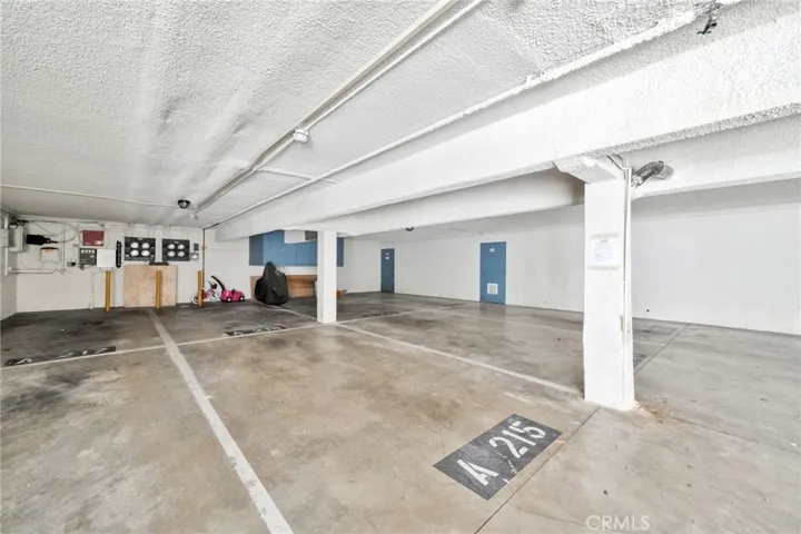 631 S Prospect Ave 204, Redondo Beach, California 90277