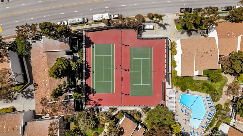 631 S Prospect Ave 204, Redondo Beach, California 90277