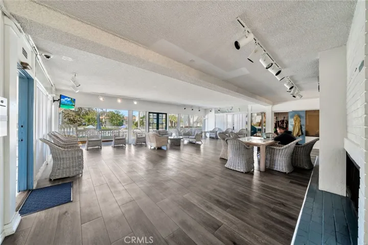 631 S Prospect Ave 204, Redondo Beach, California 90277