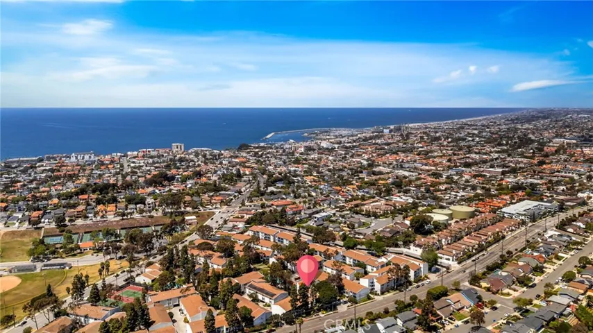 631 S Prospect Ave 204, Redondo Beach, California 90277