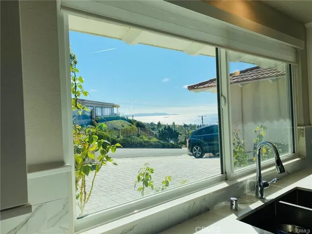 6811 Monero Drive, Rancho Palos Verdes, California 90275