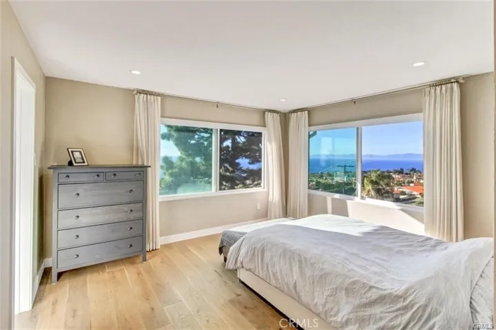 6811 Monero Drive, Rancho Palos Verdes, California 90275