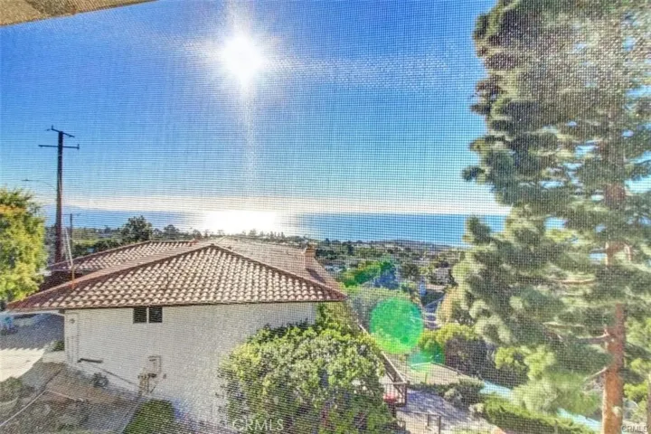 6811 Monero Drive, Rancho Palos Verdes, California 90275