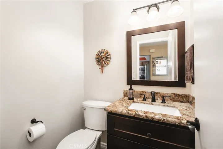 813 Chelsea Court, Simi Valley, California 93065