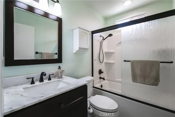 813 Chelsea Court, Simi Valley, California 93065