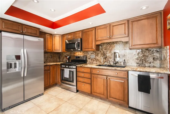 813 Chelsea Court, Simi Valley, California 93065