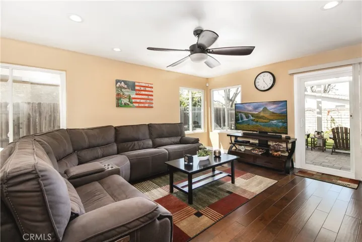 813 Chelsea Court, Simi Valley, California 93065