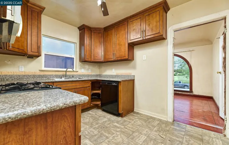 306 Wallace Ave, Vallejo, California 94590