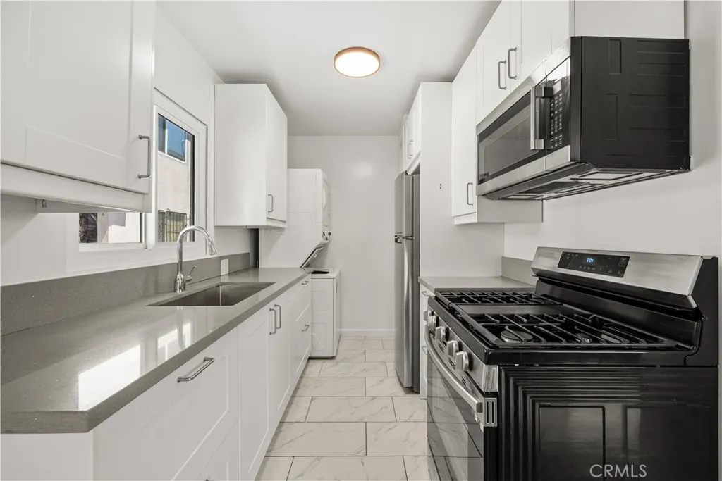 2725 Obama Boulevard, Los Angeles, California 90018 home-pic-7