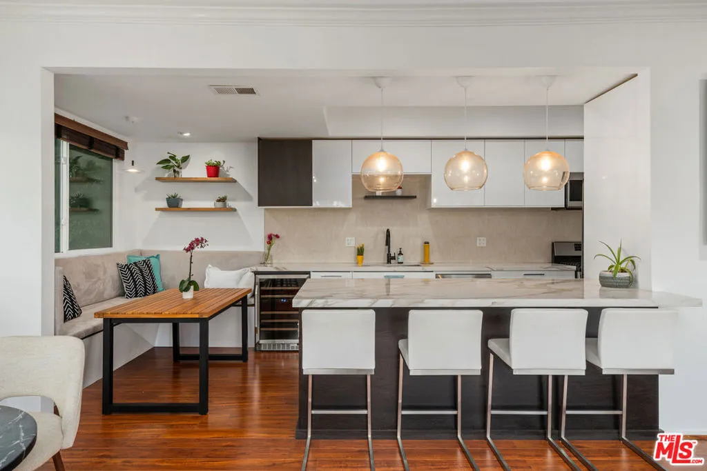 9000 Cynthia Street 201, West Hollywood, California 90069 home-pic-0