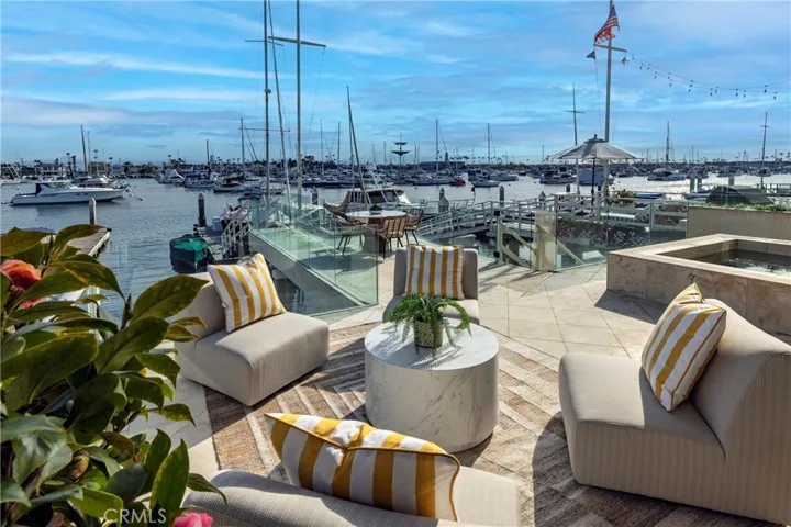 517 Via Lido Soud, Newport Beach, California 92663