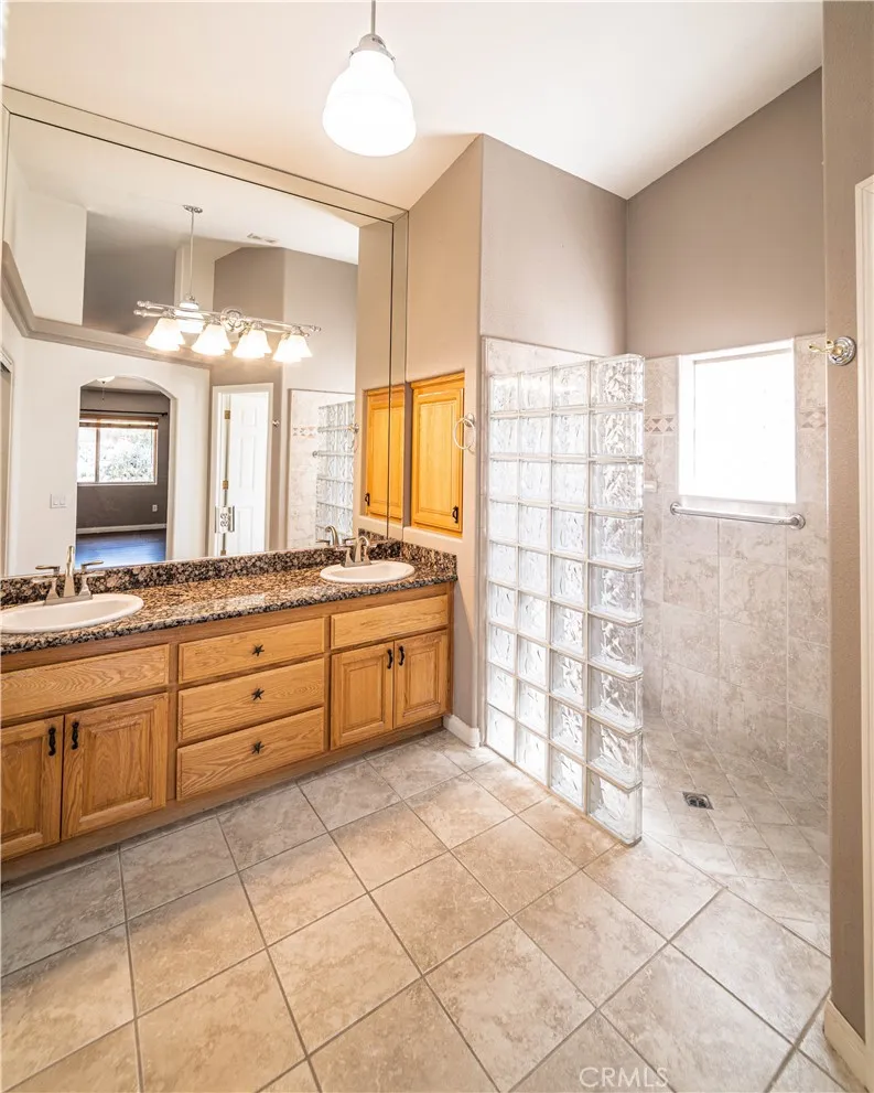 56735 Navajo Trail, Yucca Valley, California 92284 home-pic-27