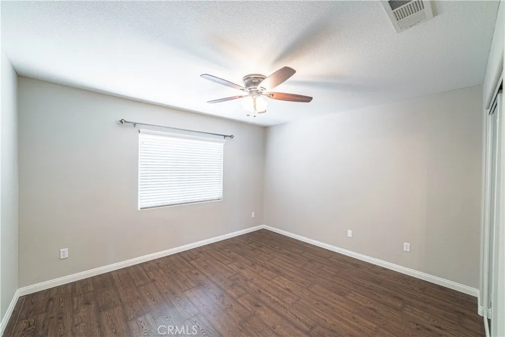 56735 Navajo Trail, Yucca Valley, California 92284 home-pic-19