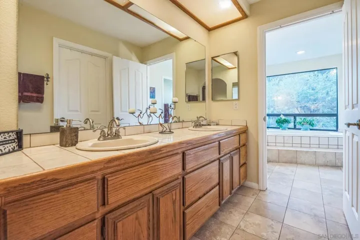 Primary Bath/Spa