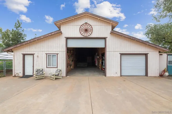 Stable/Barn