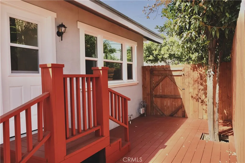 3222 E 10th Street, Long Beach, California 90804 home-pic-10