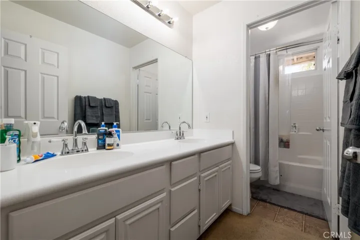 16 Corte Montena, Lake Elsinore, California 92532