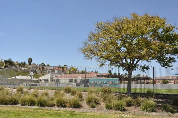 16 Corte Montena, Lake Elsinore, California 92532