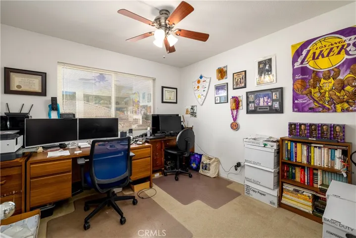 16 Corte Montena, Lake Elsinore, California 92532