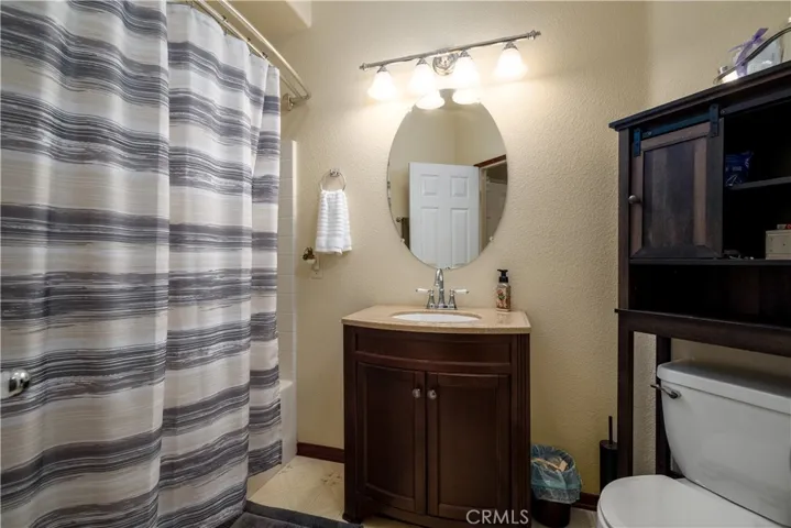 16 Corte Montena, Lake Elsinore, California 92532