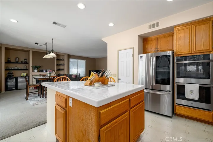 16 Corte Montena, Lake Elsinore, California 92532