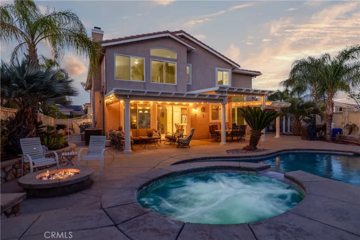 16 Corte Montena, Lake Elsinore, California 92532