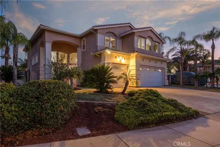 16 Corte Montena, Lake Elsinore, California 92532