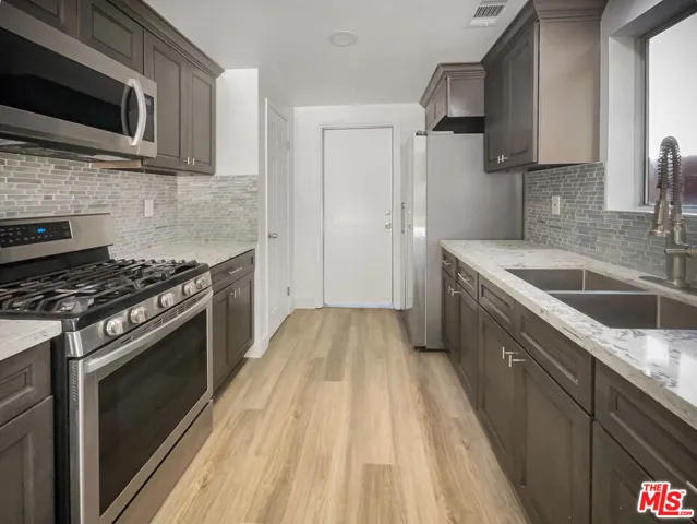 1534 Pyramid Avenue, Ventura, California 93004