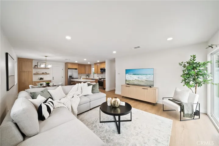 10642 Beacon Avenue, Garden Grove, California 92843