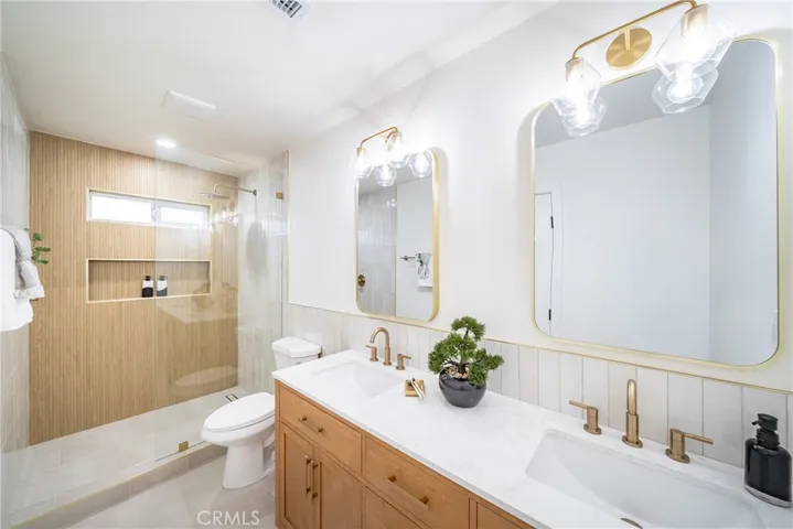 10642 Beacon Avenue, Garden Grove, California 92843