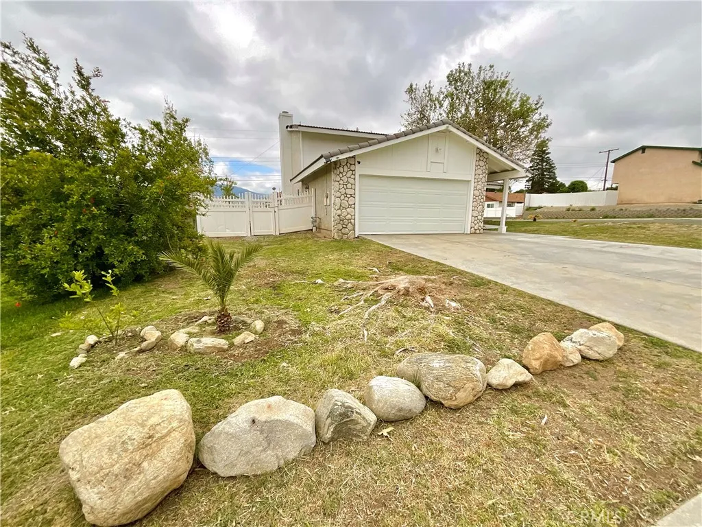 1078 W King Street, Banning, California 92220 — photo 4