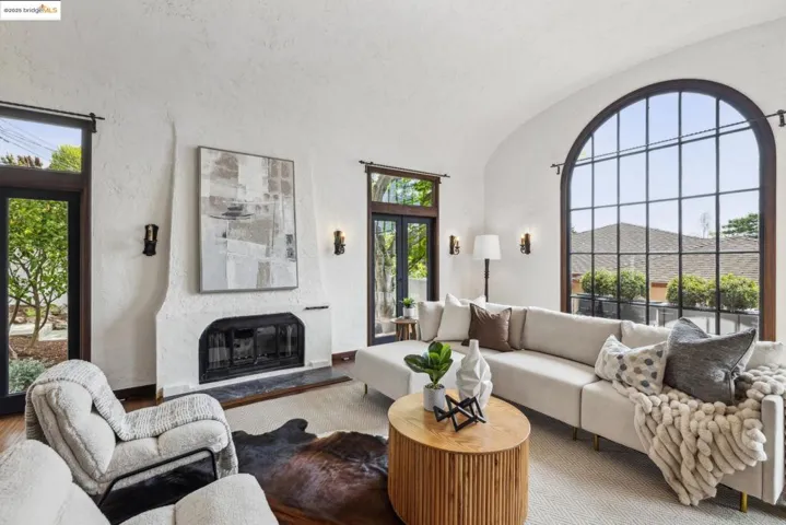 669 Oberlin Avenue, Kensington, California 94708