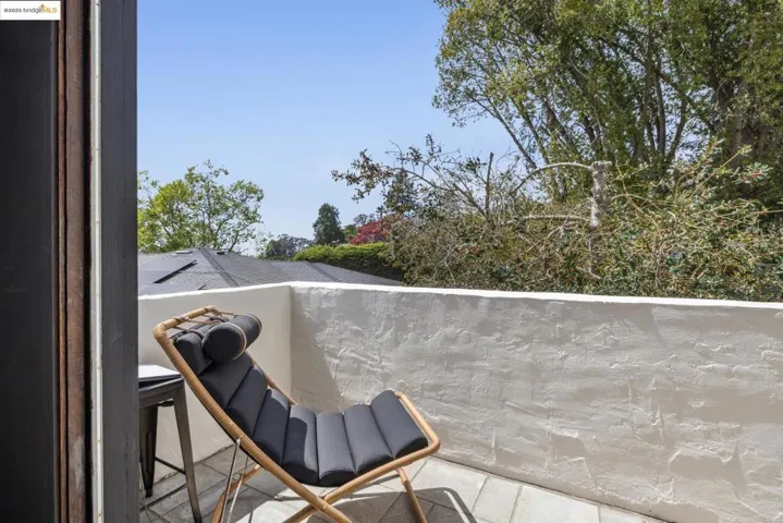 669 Oberlin Avenue, Kensington, California 94708
