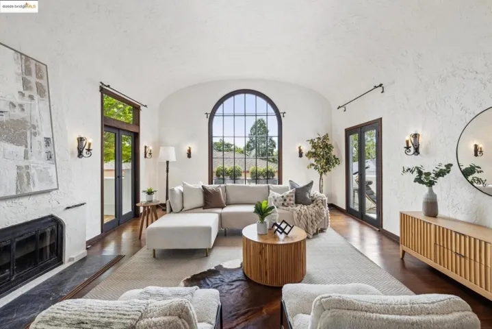 669 Oberlin Avenue, Kensington, California 94708