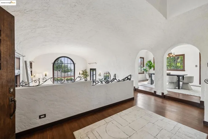 669 Oberlin Avenue, Kensington, California 94708
