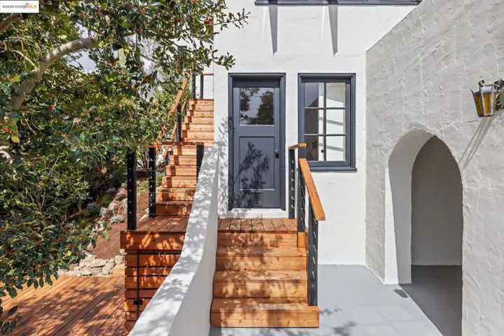 669 Oberlin Avenue, Kensington, California 94708