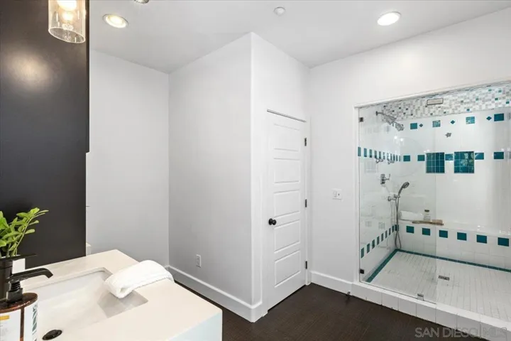 1066 Melba Road, Encinitas, California 92024