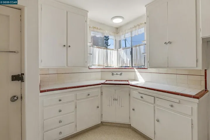 1416 Acroft Ct, Berkeley, California 94702
