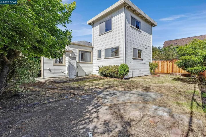 1416 Acroft Ct, Berkeley, California 94702