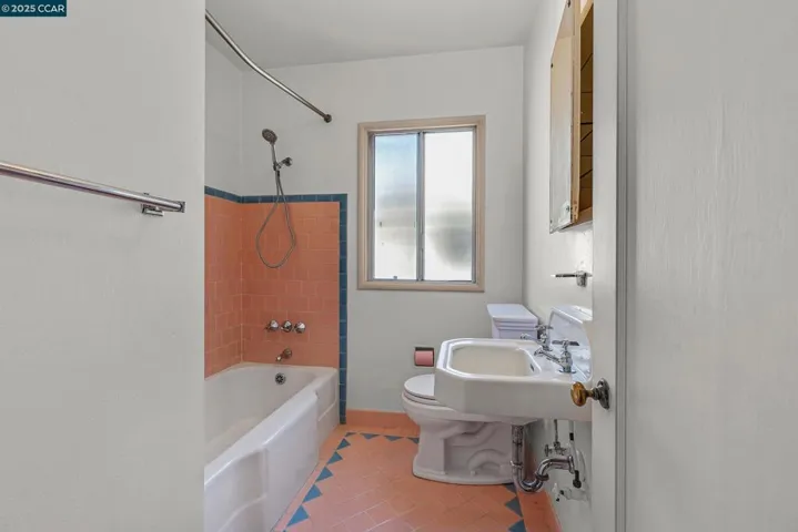 1416 Acroft Ct, Berkeley, California 94702