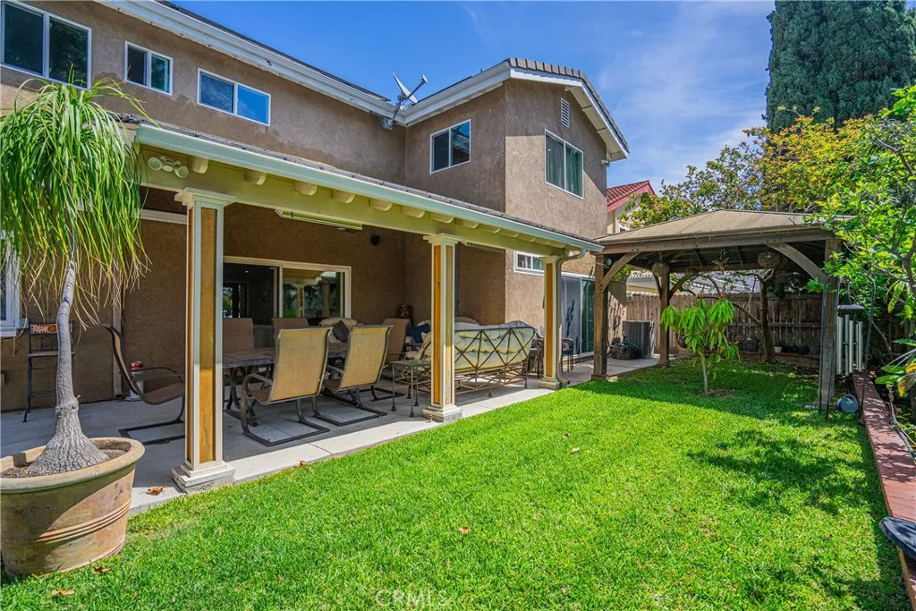 618 W Alpine Avenue, Santa Ana, California 92707 home-pic-57