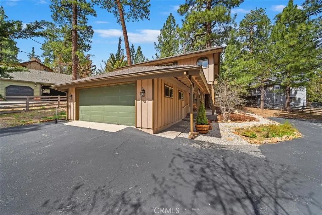 41604 Hummingbird Lane, Big Bear Lake, California 92315 home-pic-5