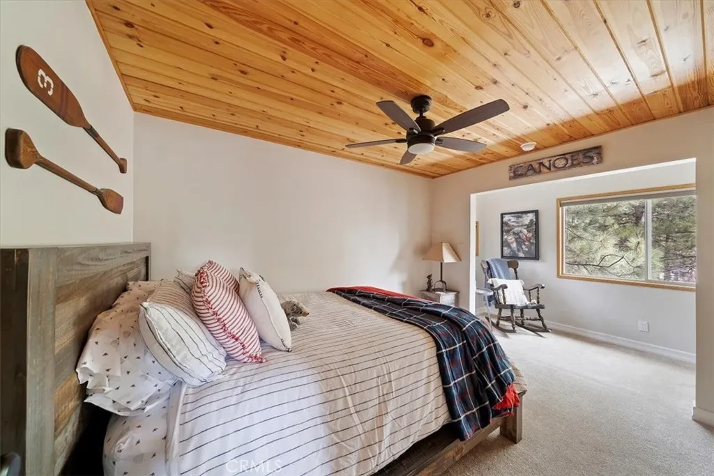 41604 Hummingbird Lane, Big Bear Lake, California 92315 home-pic-36