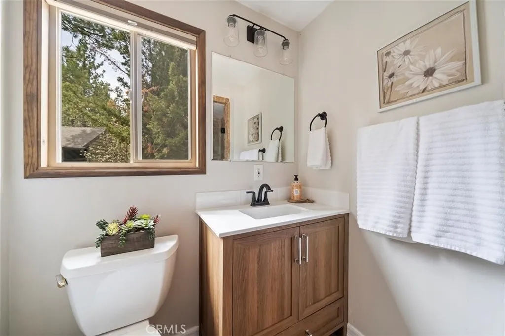 41604 Hummingbird Lane, Big Bear Lake, California 92315 home-pic-38