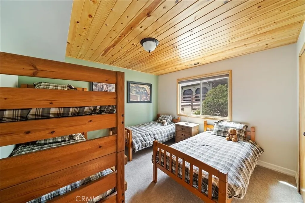 41604 Hummingbird Lane, Big Bear Lake, California 92315 home-pic-39