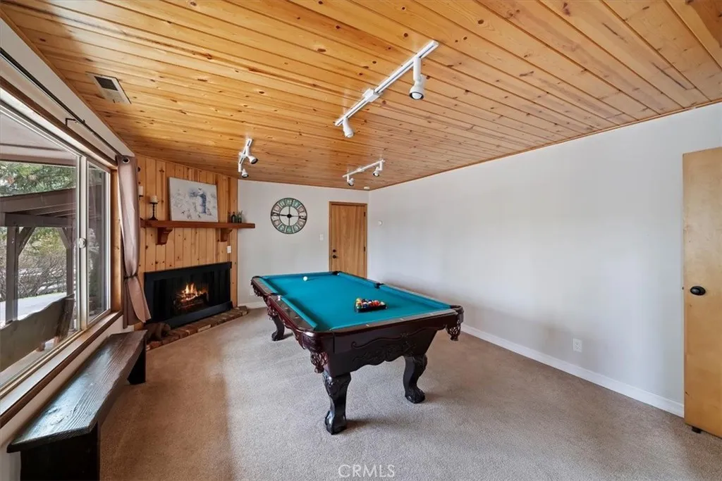 41604 Hummingbird Lane, Big Bear Lake, California 92315 home-pic-23