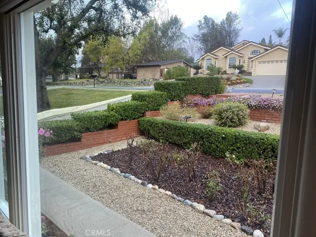 324 E Greystone Avenue, Monrovia, California 91016